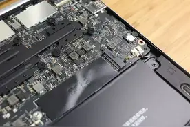 小米笔记本能否收回开模费？让我们拆解看看图片