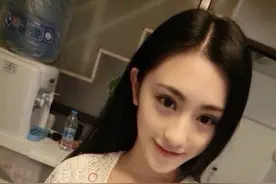 我拥有一个别人羡慕的家庭，我幸福的趴到情人怀中图片