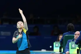 职业生涯最高光一战，福原爱打破宿命，零封冯天薇晋级女单4强！图片