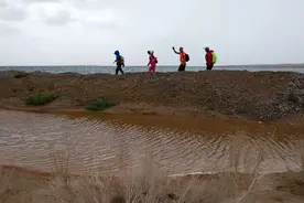 2016激情穿越柴达木徒步探险活动圆满结束图片