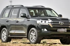 霸气的外观，睥睨天下的气势，丰田兰德路酷泽图片