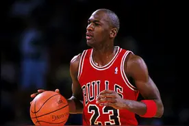 季后赛50+乔丹巴克利艾弗森包揽前十，乔丹唯一60+！图片