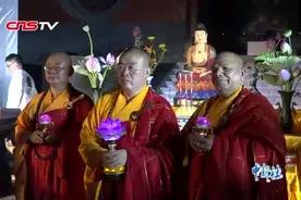 释永信为传灯大典法会拈香主法