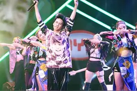 《盖世英雄》大张伟终获金曲 微鲸电视实力助阵图片