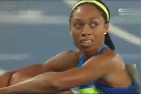 也是拼了！ 巴哈马选手鱼跃俯冲撞线惊险夺金（动图）图片