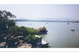 孤独至深处，孤独就是你的盔甲图片