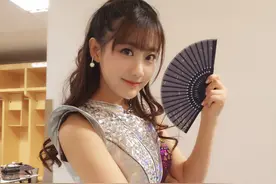 美少女李艺彤面对自己杀马特造型心情崩溃：不想承认这个人是我图片