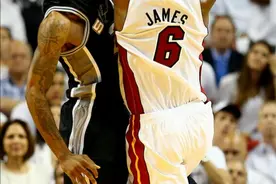 詹姆斯亲口承认，莱昂纳德防守自己最出色。图片