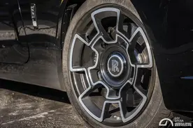 一台没有做到极致的劳斯莱斯图片