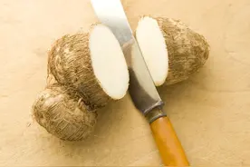 马蹄芋头居然用酸雨气体浸泡？还能吃吗？图片