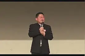 史上最牛的感恩励志教育演讲视频 一横老师感恩教育演讲。图片