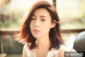 “靖王妃”卢杉白裙优雅尽显 清风徐来发丝飞扬甜美可人图片