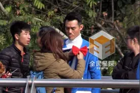 王凯拍戏竟变唐老鸭，还被城管追！图片