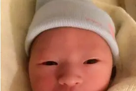 公婆埋怨儿媳妇生不了儿子，母亲很无奈，亲手掐死了刚出生的女儿图片