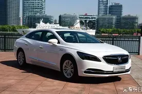 别克大气有面子的车型！君越混动版实力到底如何图片