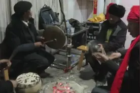 重庆：《石柱锣鼓》，铛和锣打的很到位！