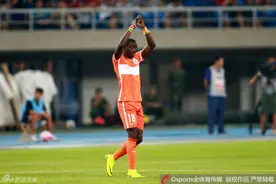 攻没套路守无章法 泰达主场遭鲁能屠戮图片