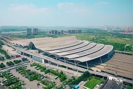 航拍大武汉—武汉火车站