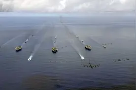 这型舰艇服役才标志着中国航母真正具备远洋作战能力图片