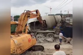 混凝土硬化在了车里，怎么才能取出来