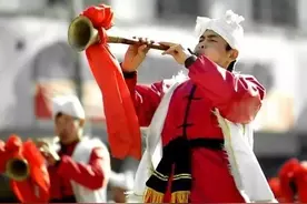 中国传统乐器——唢呐图片