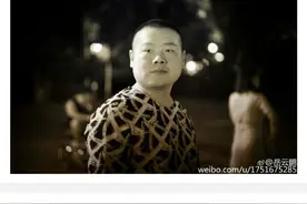 岳云鹏伤感发博自己评论抢沙发，网友:这么伤感的微博我还是笑了图片