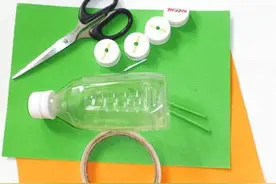 用废旧饮料瓶给孩子做个既好玩又可爱的小玩具图片