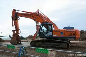 来组日本当地机械设备的施工现场图给大家欣赏下图片