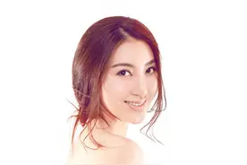 “国民姐姐”吕妍昕身材高挑，相貌姣好，独特个性让观众感到亲切图片