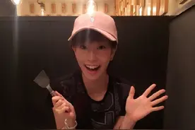 石川佳纯更新与母亲吃饭照片 网友齐喊岳母好图片