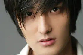 盘点中韩等国8位实力派男歌手！最后两位的歌曲都很好听，中国风图片