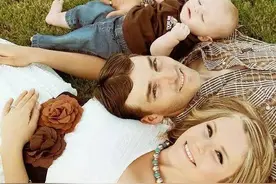 教你如何拍出美丽动人的全家福！图片