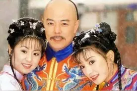 “皇阿玛”平时一副严肃的表情，写起字来还是很欢喜的！图片