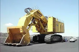 令人生畏的巨无霸工程车图片