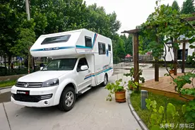 房车实拍丨长城览众房车C5，国五标准，售价25万，C照驾驶图片