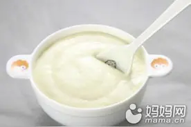 如何给宝宝添加辅食 初期给宝宝吃啥好？图片