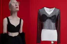 胸不平何以平天下？平胸妹子的时髦，胸大的你可真不了解！图片