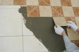 装修小窍门：用对瓷砖胶，空间更宽敞（先存着，说不定就用着了）图片