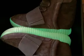 首发：国产假阿迪达斯yeezy椰子750鉴别方法图片