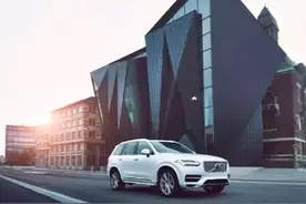 解放双手！沃尔沃XC90拥有多项驾驶“黑”科技！图片