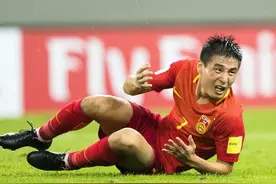 武磊已经浪费4个单刀！身价9千万，还有多少机会能够挥霍？图片