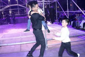 《爸爸去哪儿》诺一康康越发大长腿 宝宝家娜娜一定要好好的图片