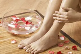 深蹲时踮踮脚，改善下半身臃肿超有效图片