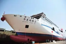 在荣成，去韩国即将坐上新造豪华客滚轮图片