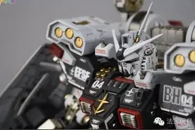 高达模型 1/100 MG 雷霆宙域全装备FA-78Gund图片