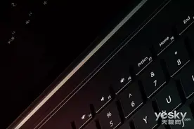 微软暗示Surface Book 2采用新铰链设计图片