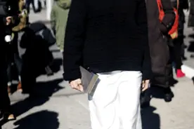 刘雯宋佳江疏影都在穿的一脚蹬　我也好想入手！图片