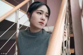 小说：闺蜜说好帮她试探新婚老公，不料见到本人后，化身花痴图片