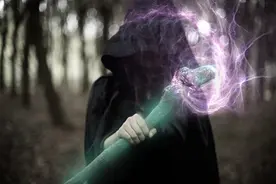 小说：舔狗被质问：她都显怀了，你还没有释怀吗？图片