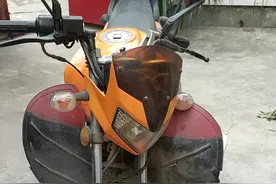 出售此车，150摩托人在新都新繁，出售价1000元，要的联系视频封面